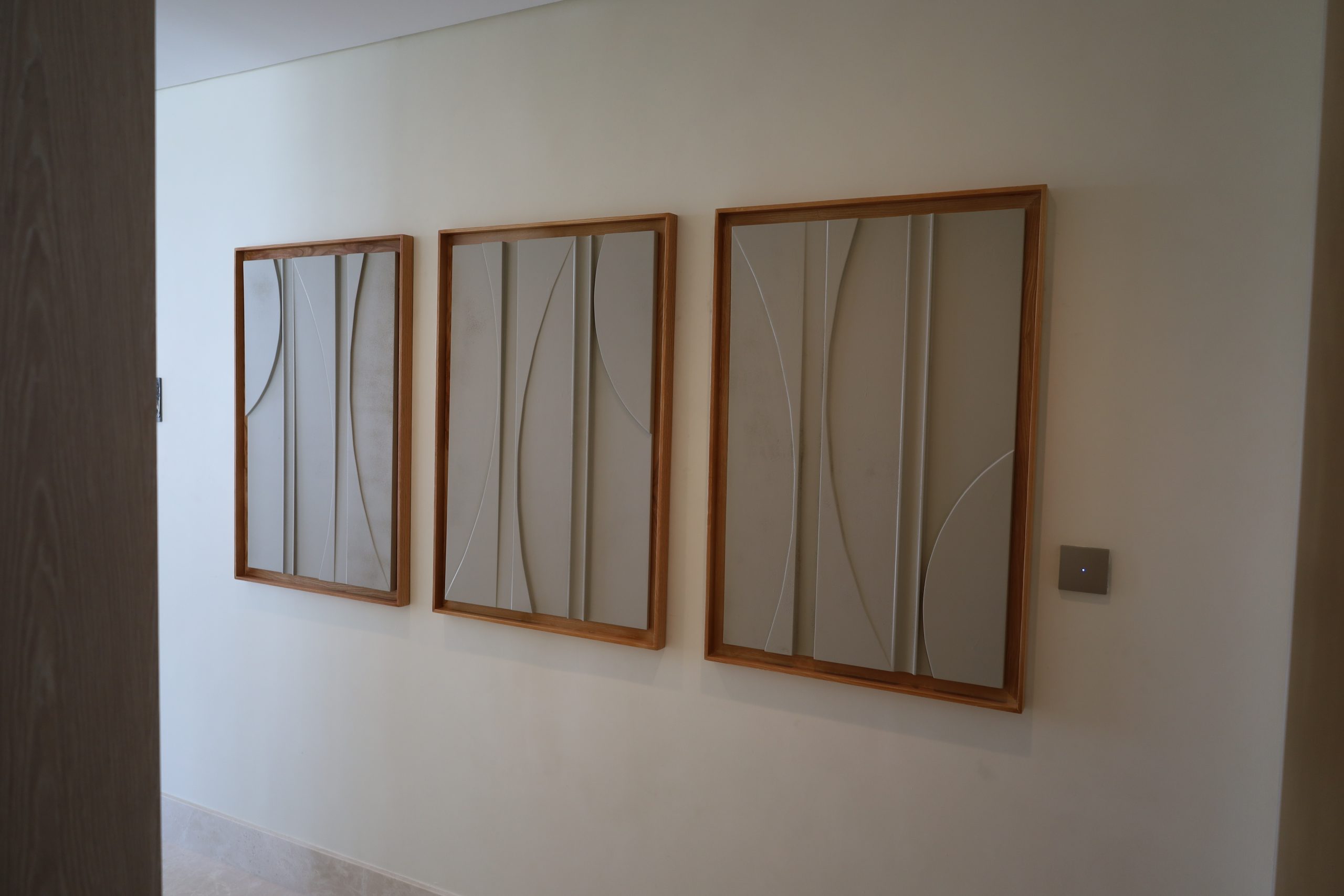 Bold Statement Pieces In Wall Art Painting